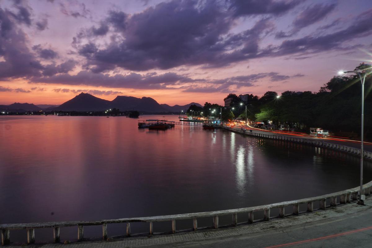 Image of Sky, Cloud, Afterglow, Dusk, Evening, Reflection etc.
