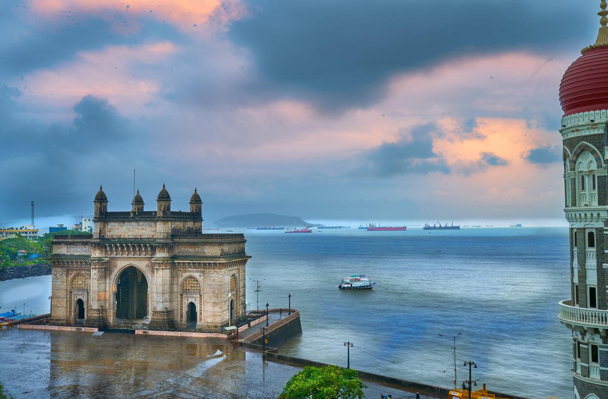 Image of Sky, Landmark, Water, Cloud, Architecture, Waterway etc.