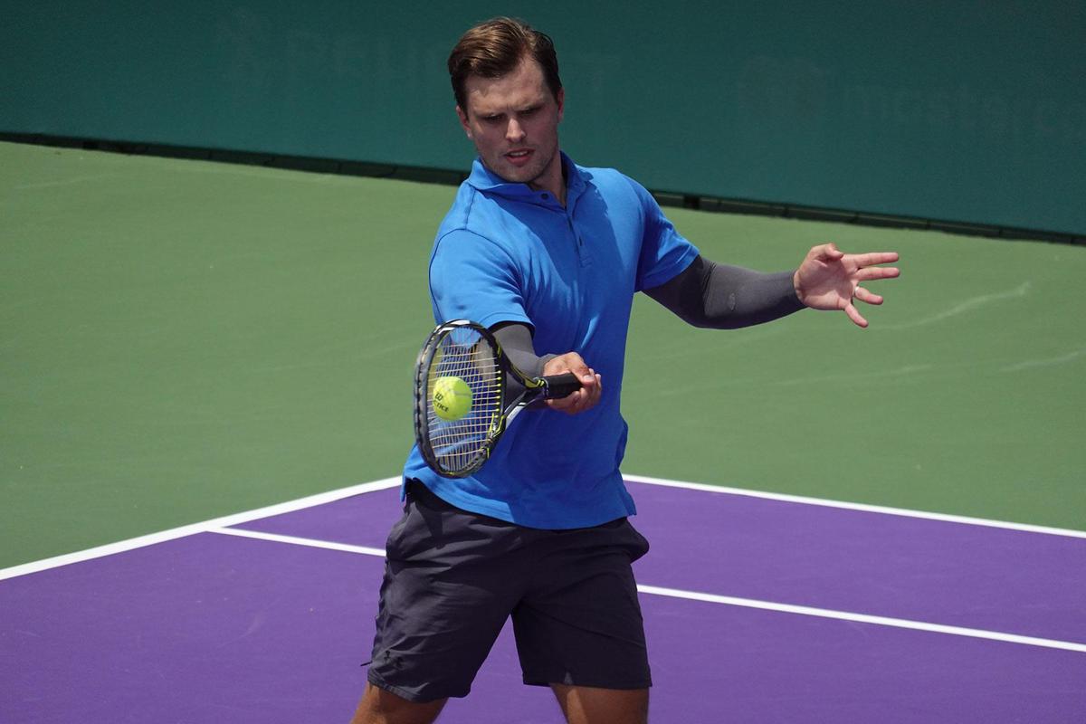Image of Tennis, Racquet sport, Sports, Racketlon, Ball game, Tennis racket etc.