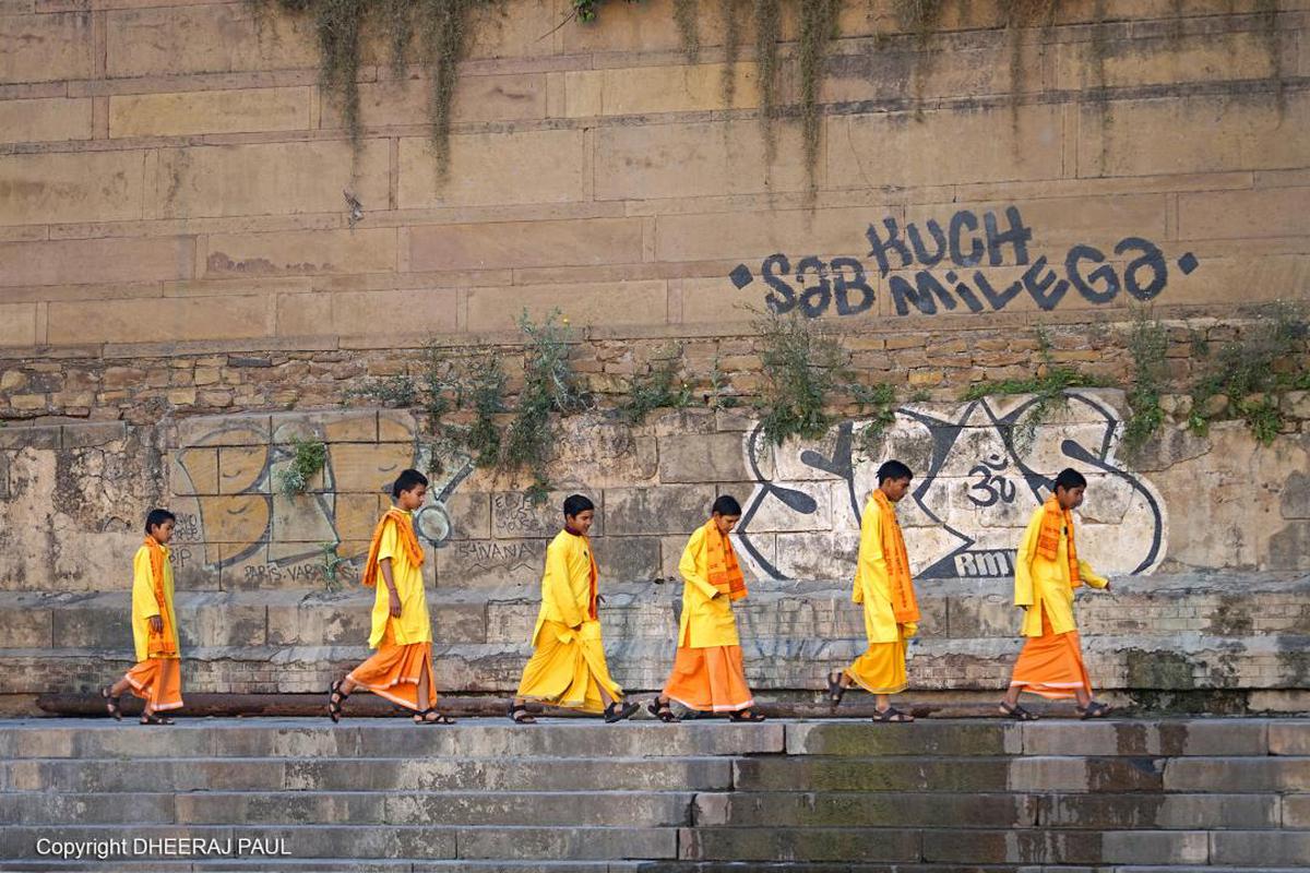 Image of Street art, Yellow, Wall, Art etc.