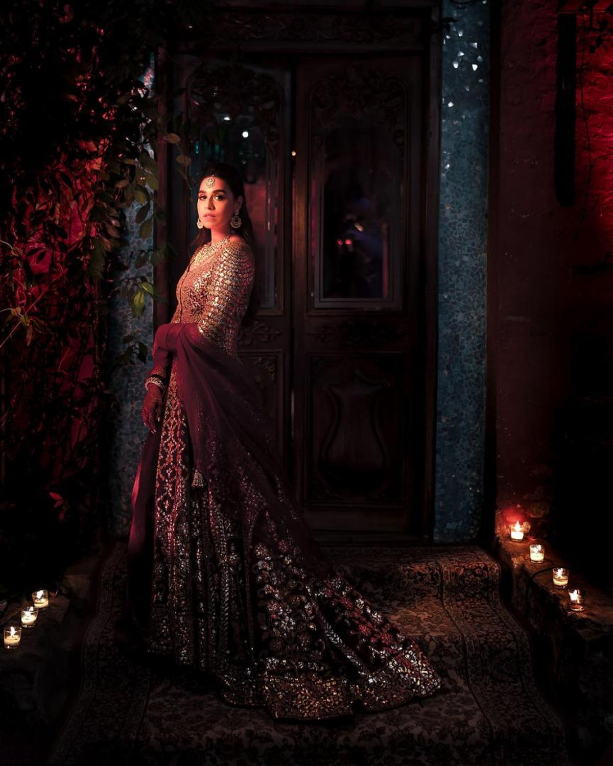 Image of Lady, Red, Dress, Darkness, Beauty, Light etc.