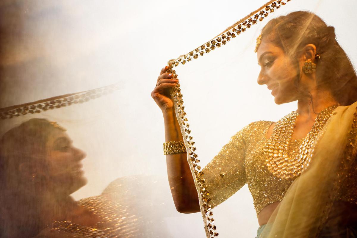 Image of Photograph, Lady, Beauty, Yellow etc.