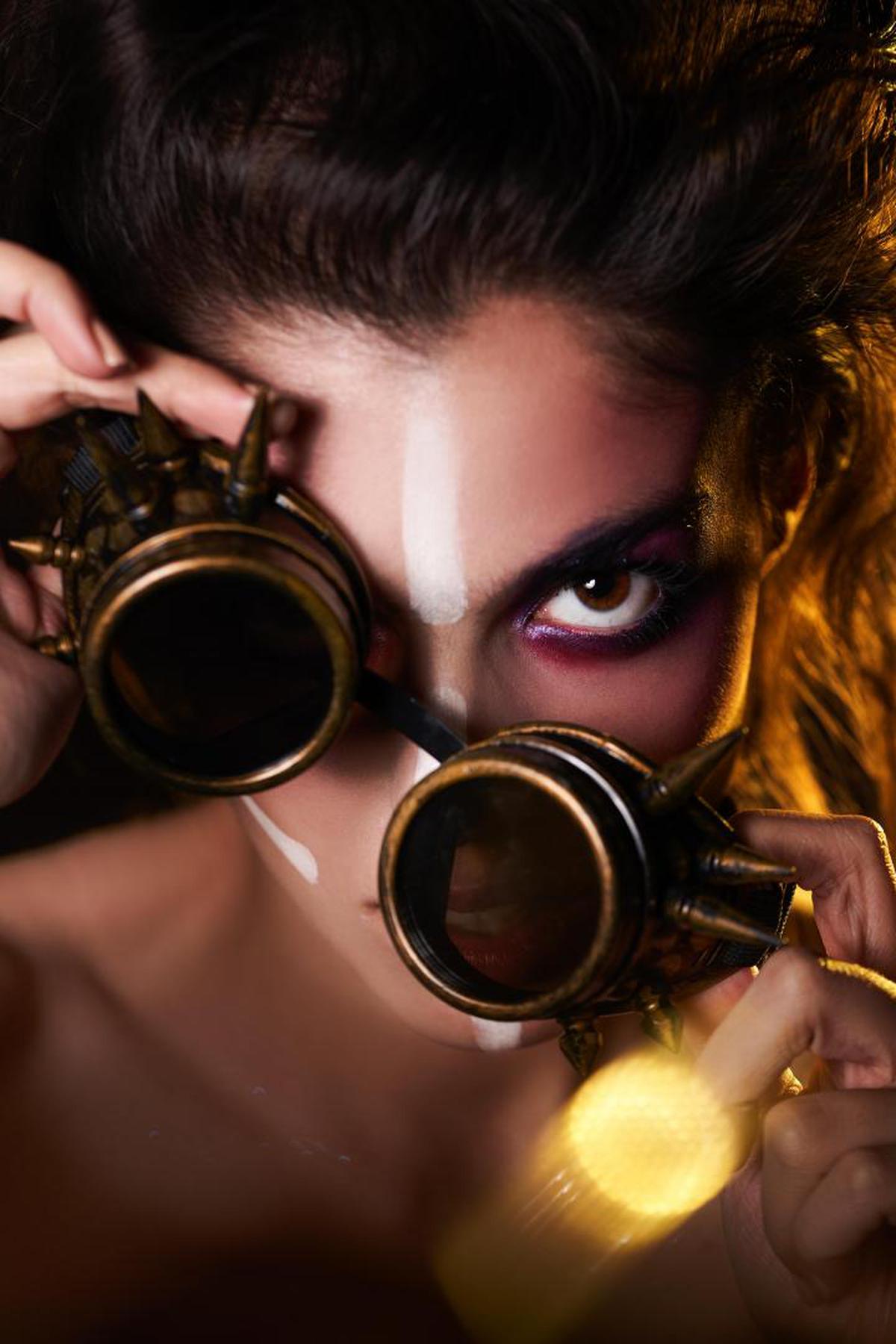 Image of Eyewear, Personal protective equipment, Goggles, Cool etc.