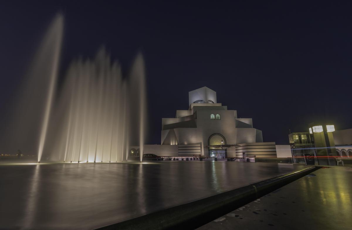 Image of Fountain, Water, Landmark, Night, Light, Architecture etc.