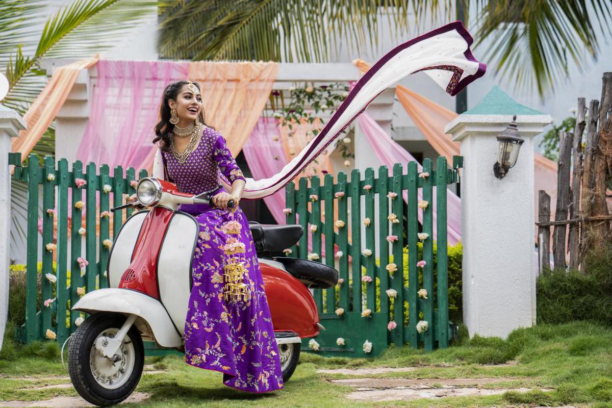 Image of Pink, Purple, Beauty, Lady, Vehicle, Dress etc.