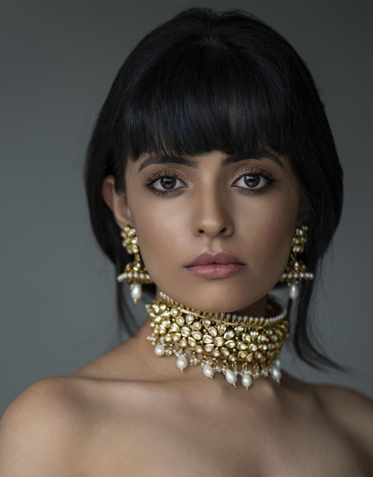 Image of Hair, Face, Hairstyle, Chin, Beauty, Necklace etc.