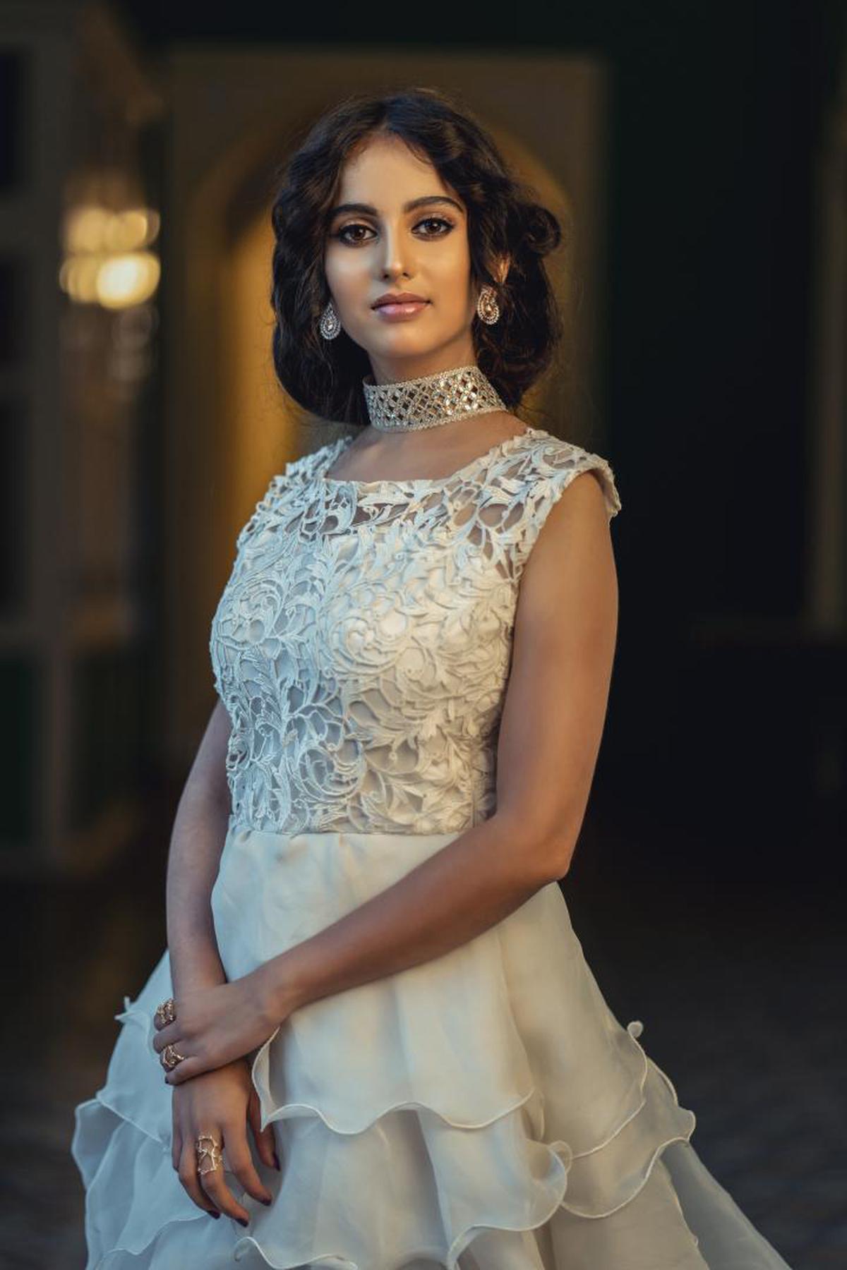 Image of Clothing, White, Lady, Fashion model, Dress, Fashion etc.