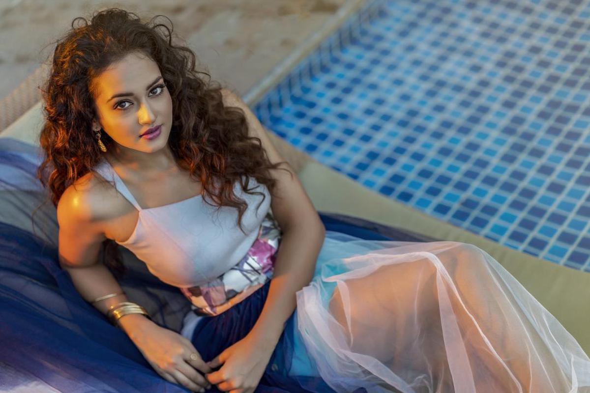 Image of Photo shoot, Beauty, Lady etc.