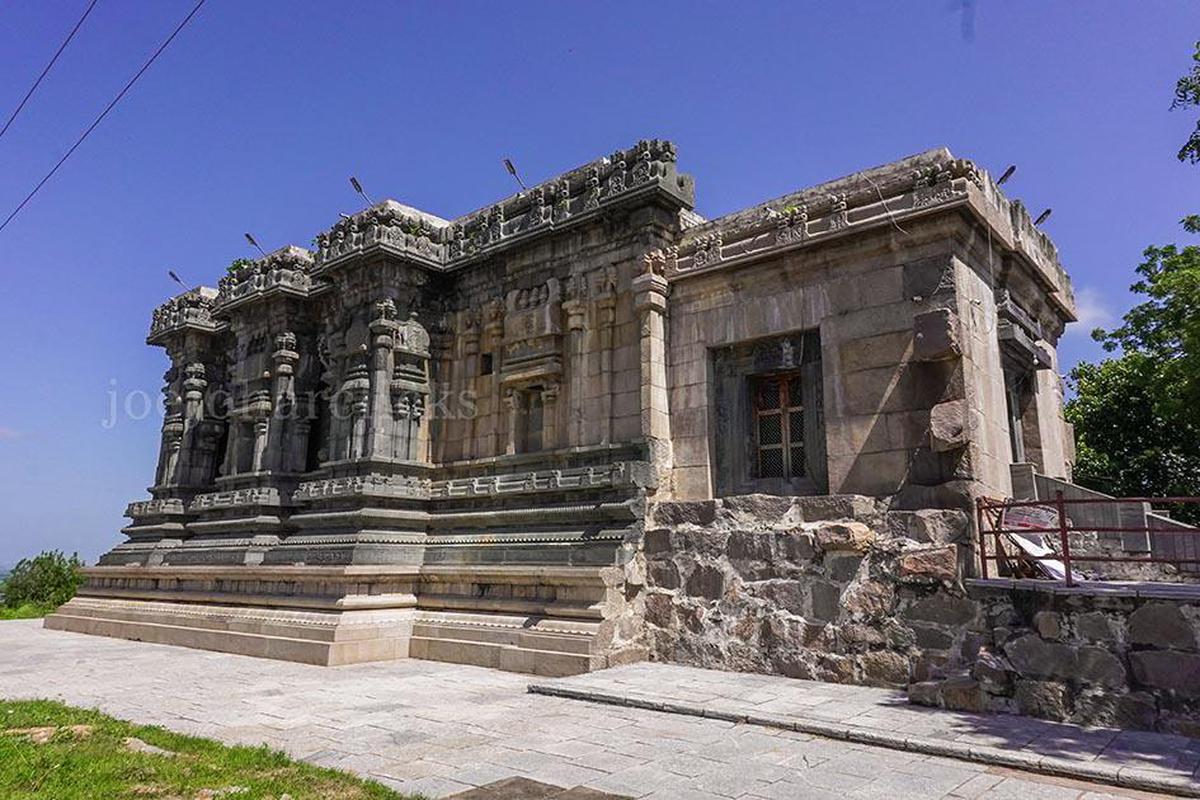 Image of Archaeological site, Ancient history, Architecture, Ruins, Temple, Historic site etc.