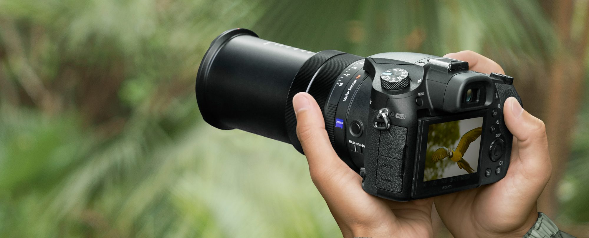 DSC-RX10M4 banner