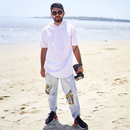 Shreyans Dungarwal Shreyans Dungarwal - Fashion and Commercial Photographer